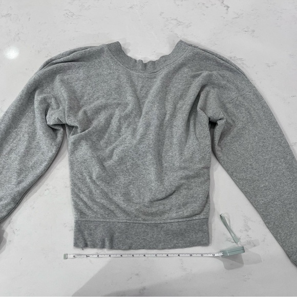 Aerie Light Gray Crew Neck Sweater - Picture 1 of 5
